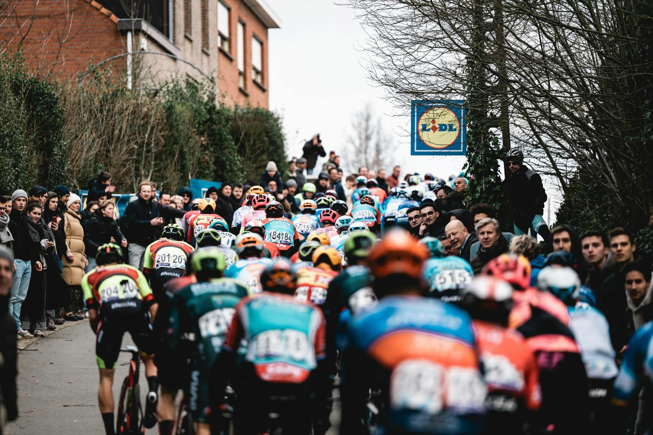 Follow Omloop het Nieuwsblad 2025 on one of these channels